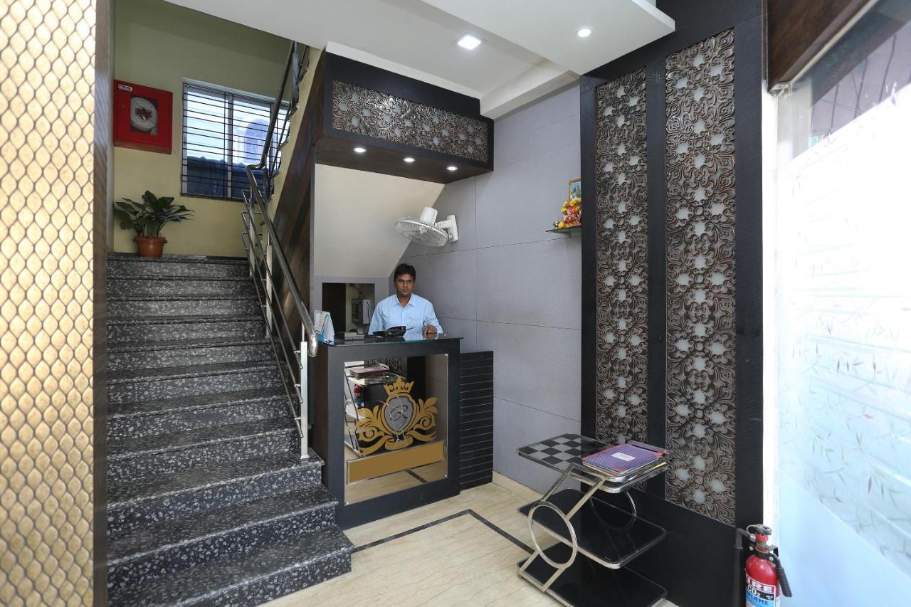 Oyo 7790 Hotel Royal Height Kolkata Ngoại thất bức ảnh